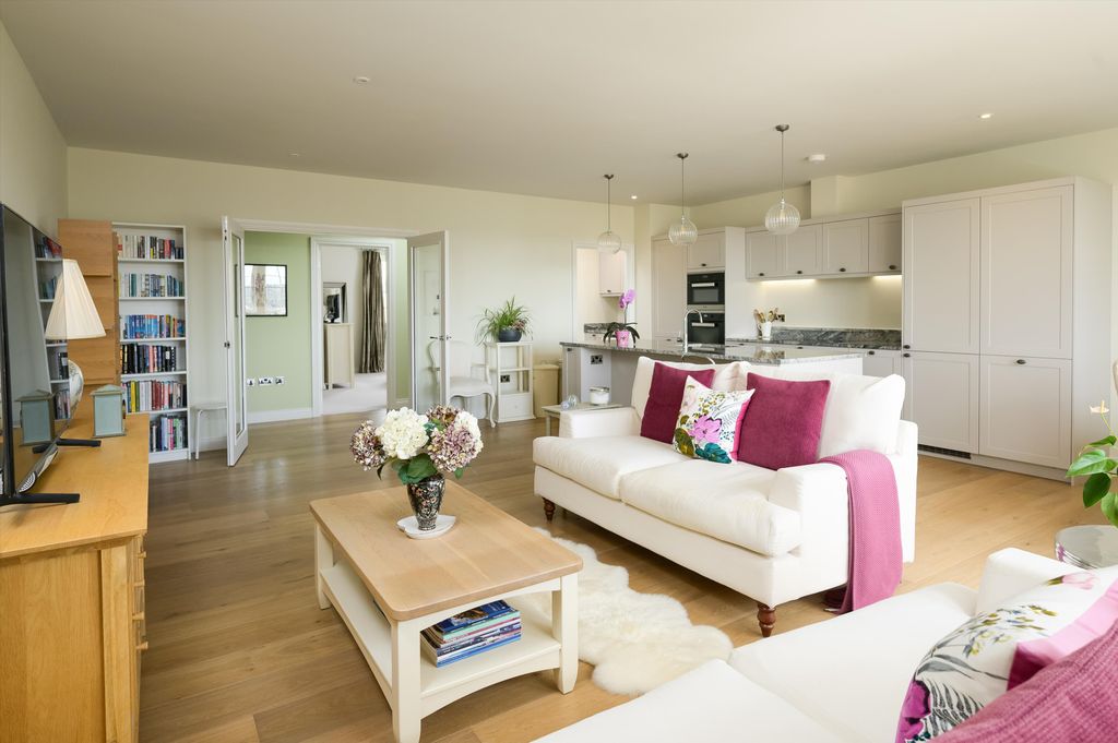 3 bed flat for saleLansdown Road, Bath, Somerset BA1 photo 5