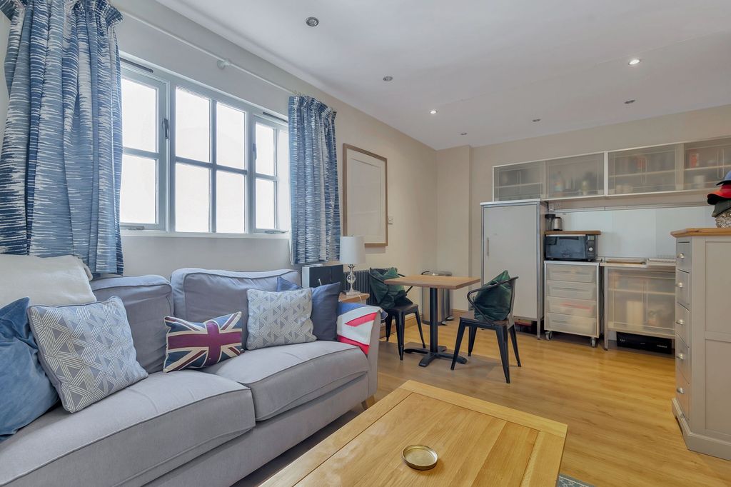 Additional image 24 of 5 bed detached house for saleSaleway, Worcestershire WR9