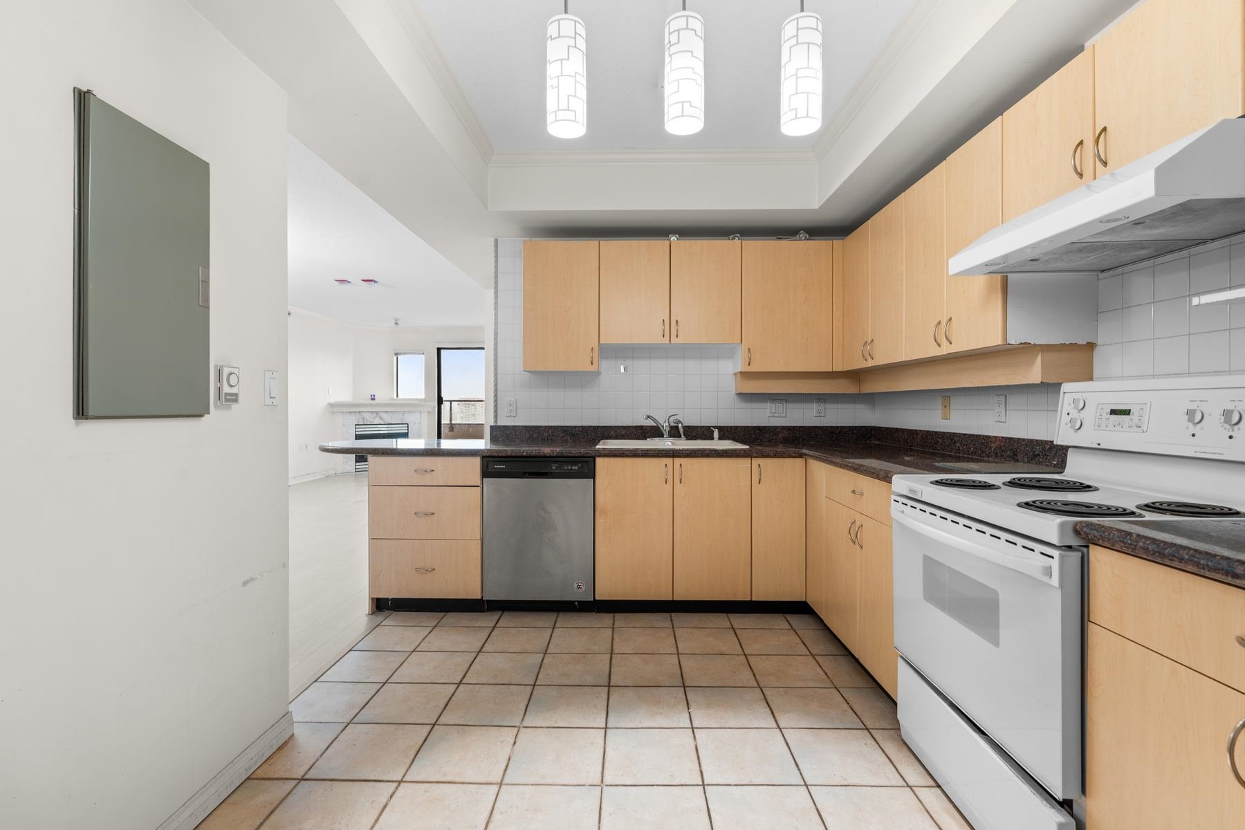 Additional image 4 of 1605-6611 Cooney Road, Richmond, BC, V6Y 4C5