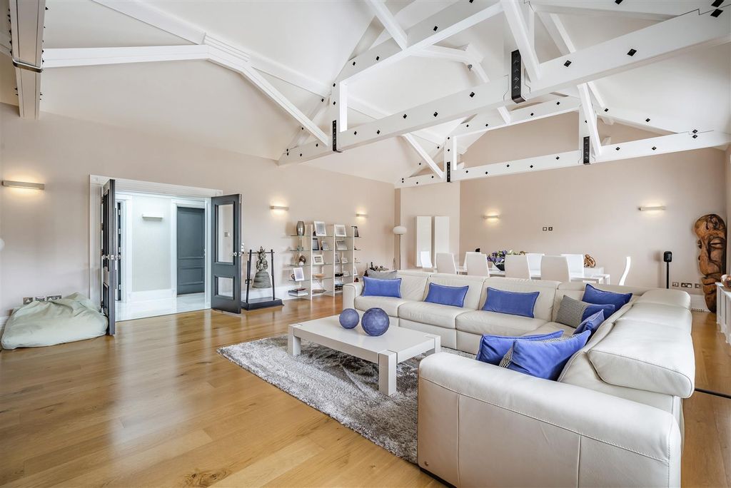 Additional image 14 of 3 bed flat for saleWoodland Way, Kingswood KT20