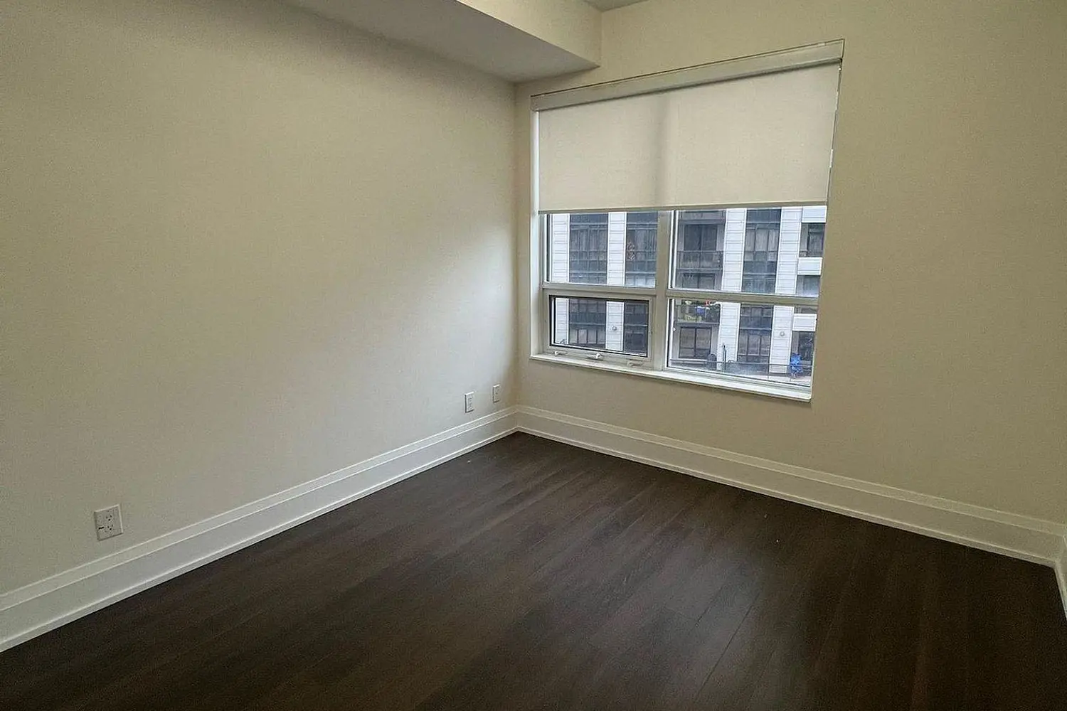 Additional image 4 of 120 Harrison Garden Boulevard 510
