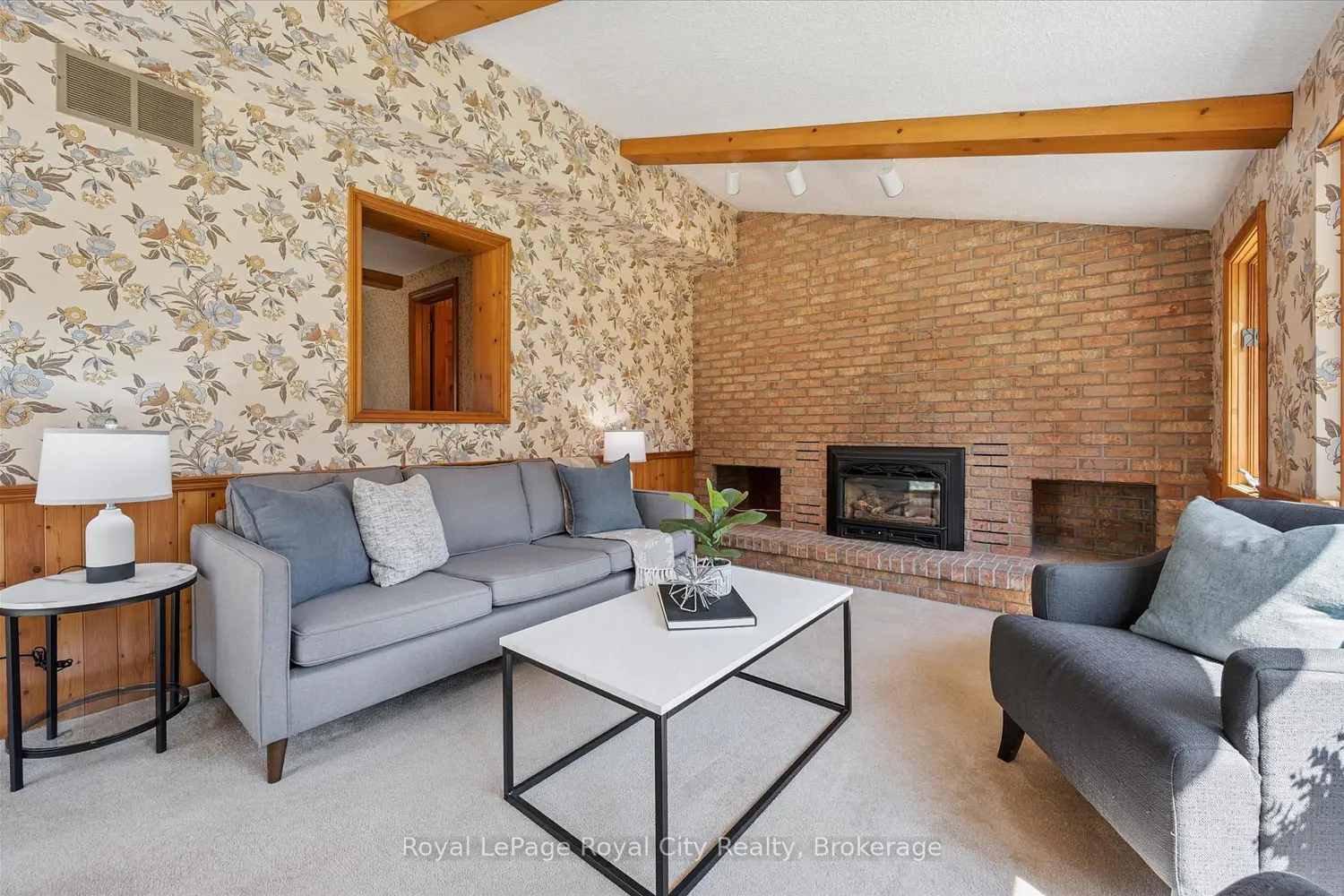 67 Woodside Road photo 5