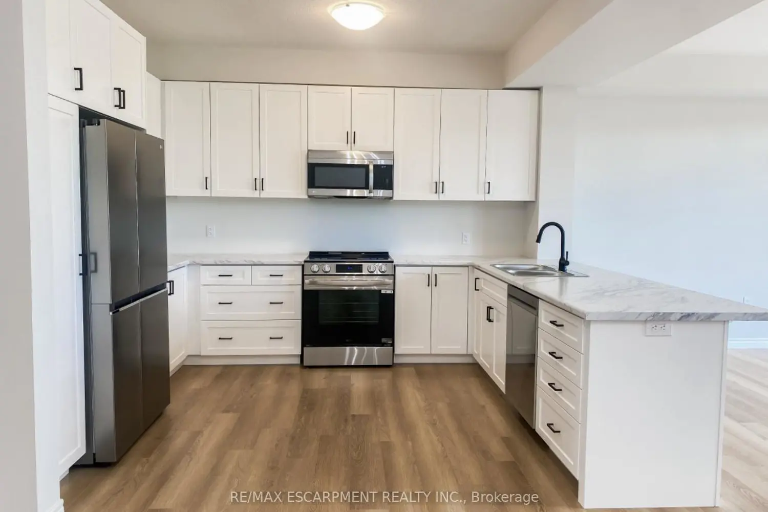 Additional image 5 of 57 Lloyd Davies Way