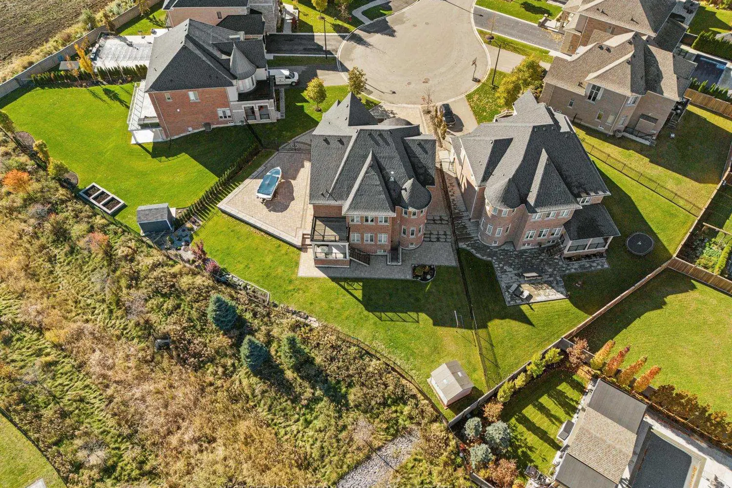 Additional image 20 of 12 Albert Hill Court