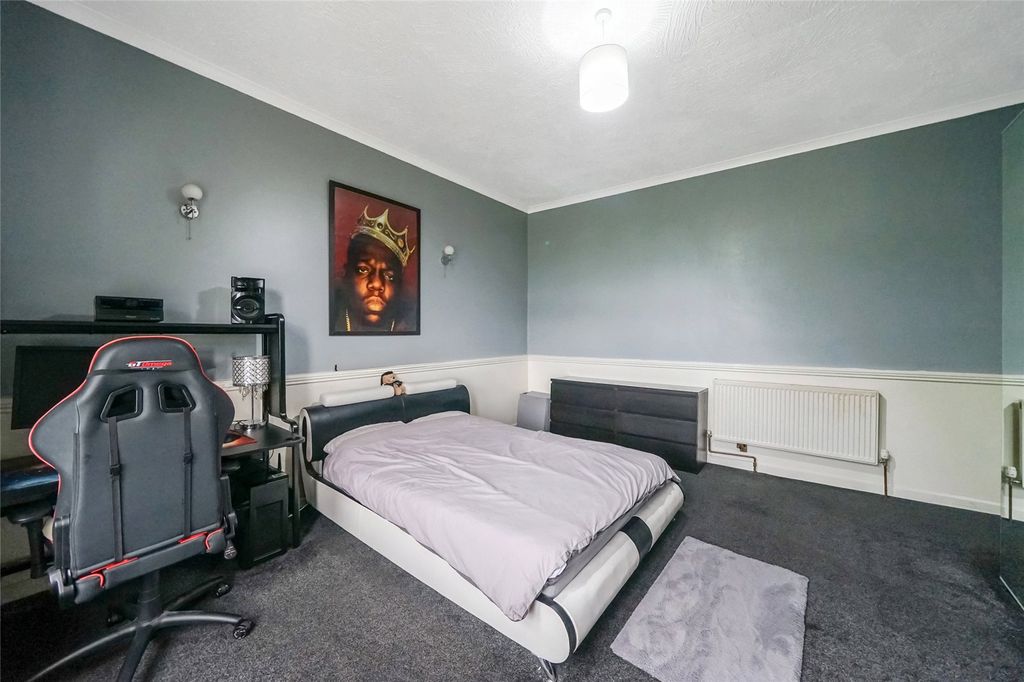 Additional image 20 of 6 bed detached house for salePark Avenue, Tillicoultry, Clackmannanshire FK13