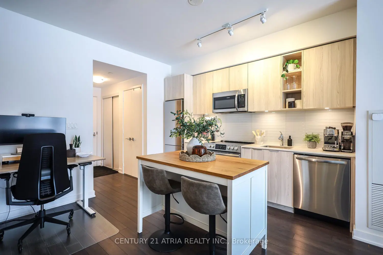 30 Ordnance Street 610 photo 3
