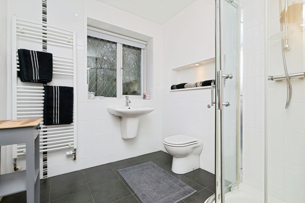 Additional image 13 of 5 bed detached house for saleWentworth Drive, Burton-On-Trent DE13