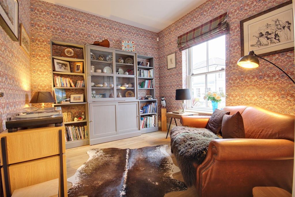 Additional image 7 of 5 bed detached house for saleGallows Lane, Beverley HU17
