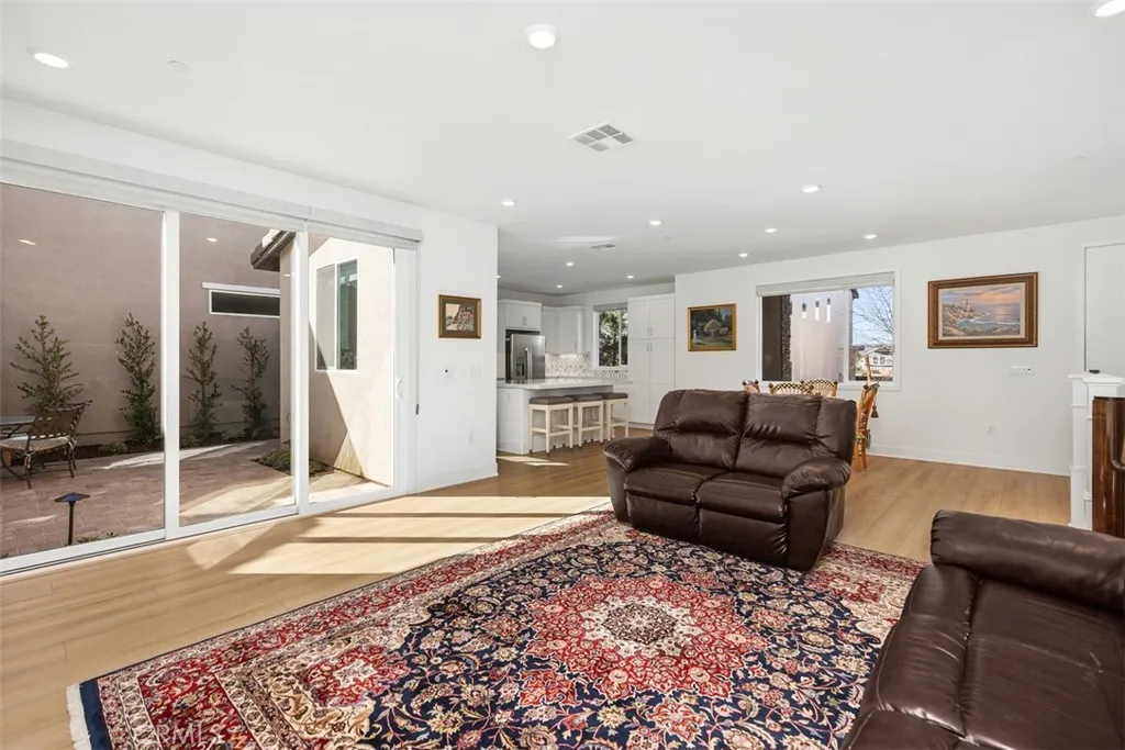 Additional image 82 of 218 Sora, Irvine, CA 92618