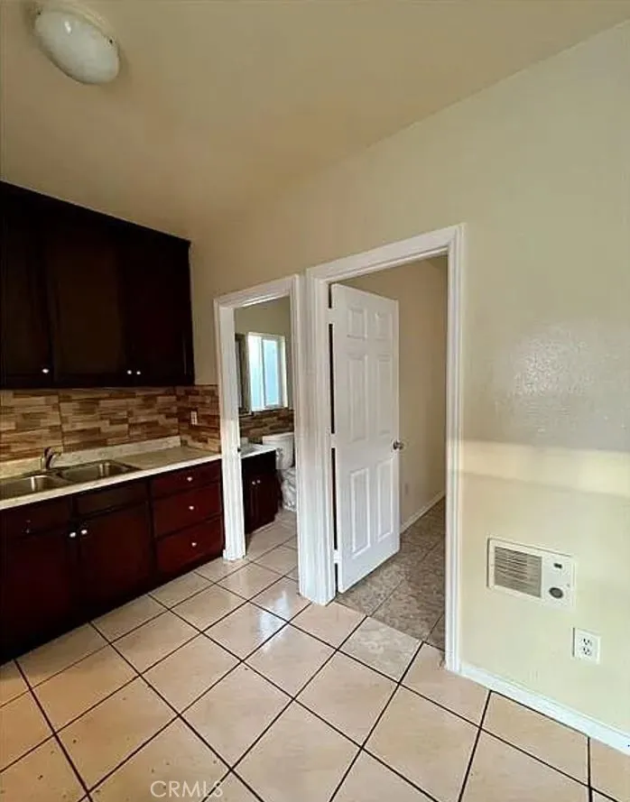 Additional image 10 of 1336 W 109 Street, Los Angeles, CA 90044