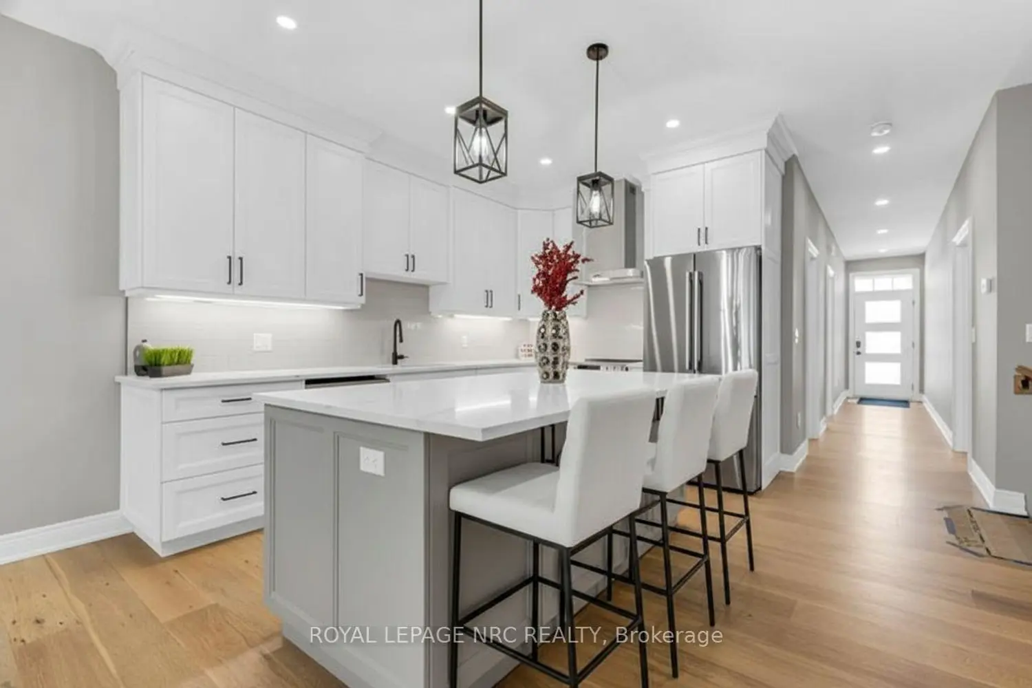 Additional image 7 of 738 Clarence Street