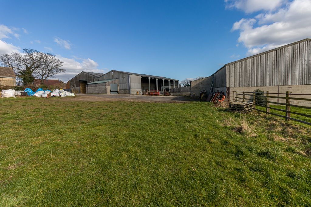 Additional image 9 of Detached house for saleChurchfield Lane, Kexborough, Barnsley S75