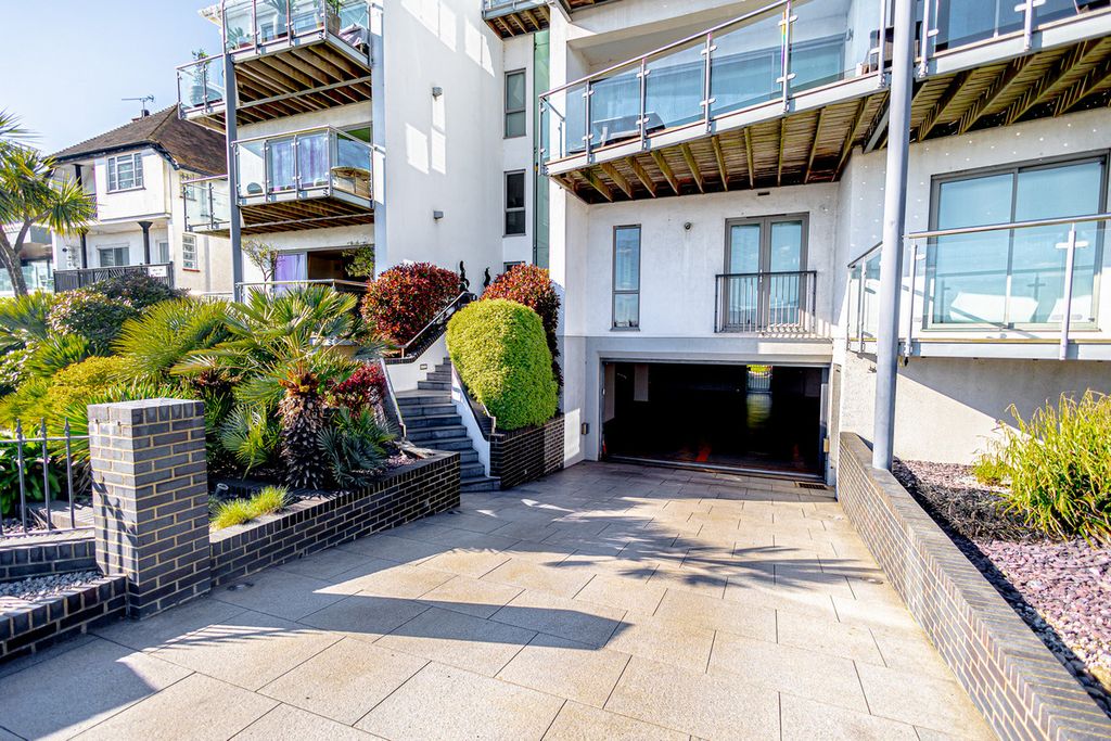 Additional image 21 of 2 bed flat for saleChalkwell Esplanade, Chalkwell SS0