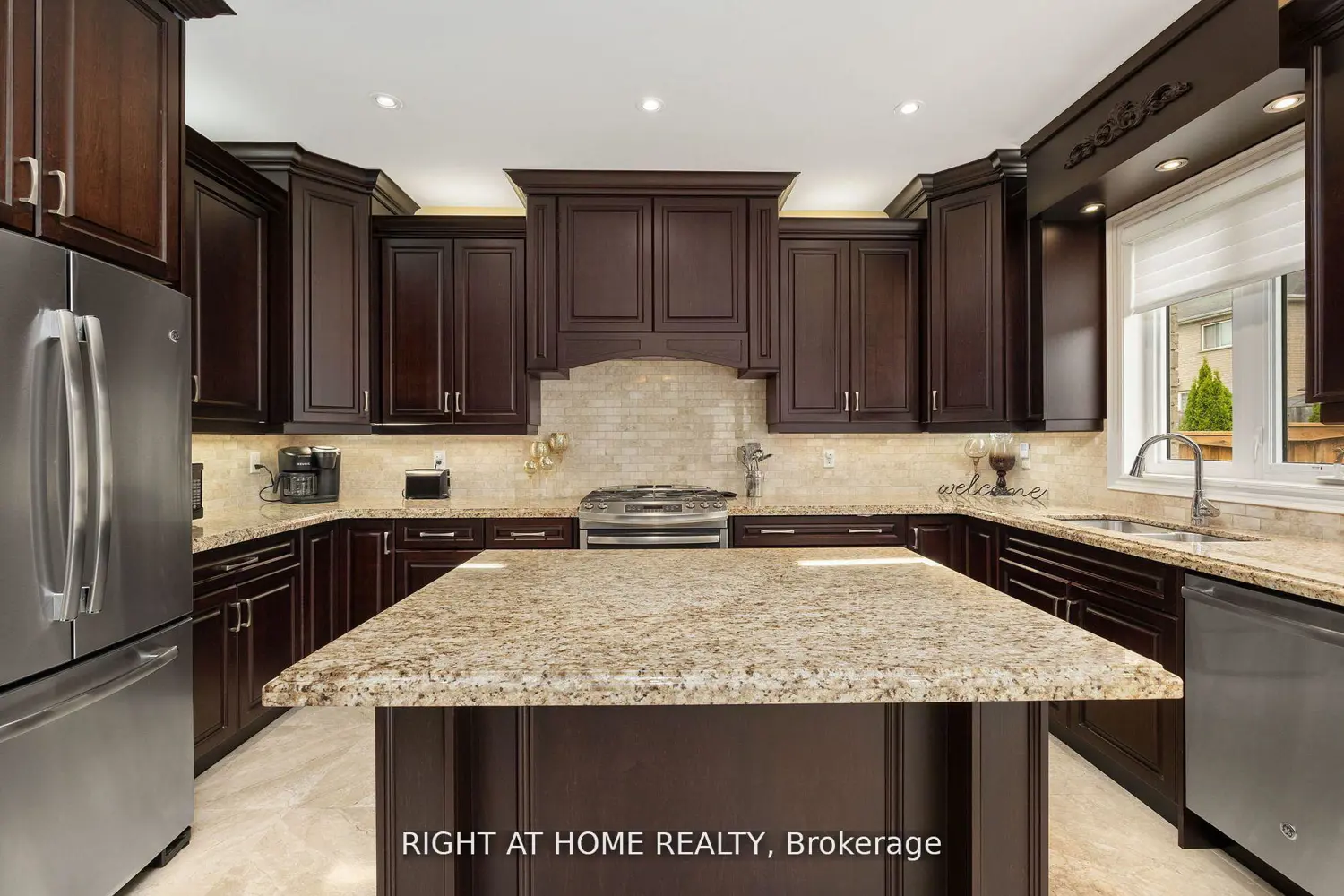 Additional image 4 of 25 Charterhouse Drive