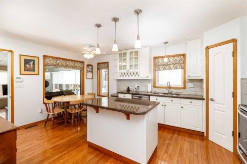 Additional image 8 of 145 Doran Crescent, Red Deer, AB, T4R 2M8