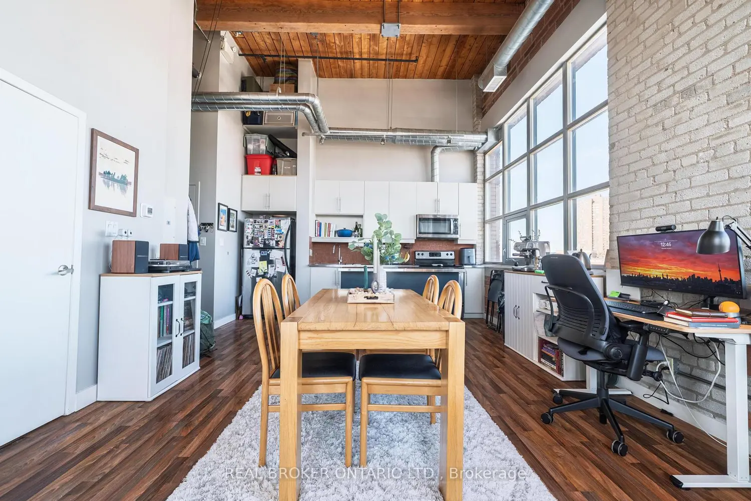 Additional image 14 of 2154 Dundas Street Ph3