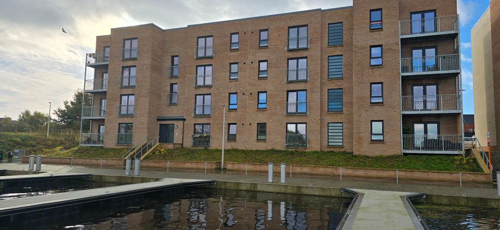 Additional image 2 of 1 bed flat for saleFlat 51 Canal Quarter, Winchburgh EH52