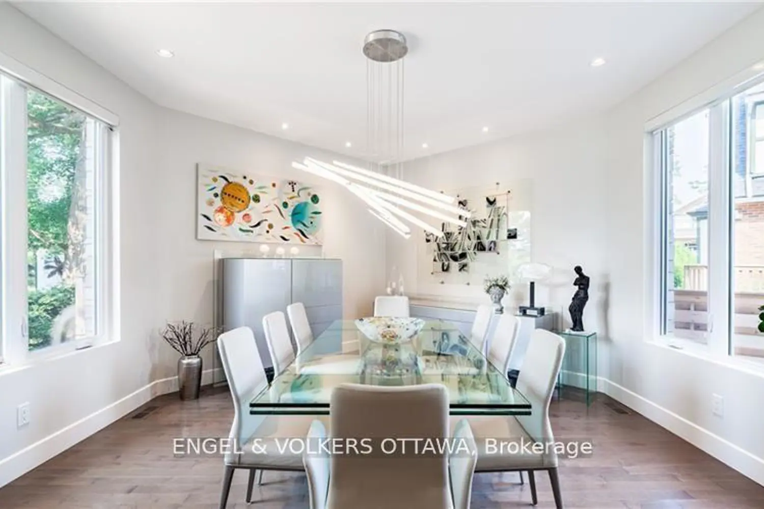 Additional image 5 of 615 Island Park Crescent