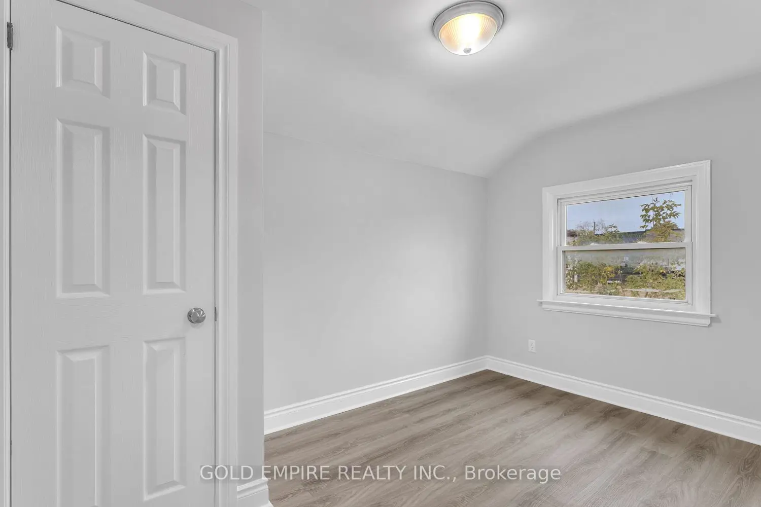 Additional image 15 of 908 Trafalgar Street