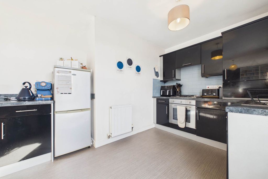Additional image 6 of 2 bed flat for saleAntonine Gate, Clydebank G81