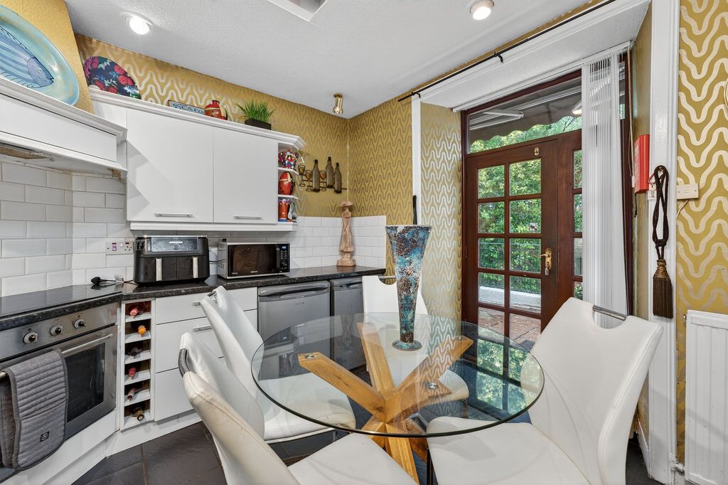 Additional image 10 of 5 bed villa for sale71 London Road, Kilmarnock KA3