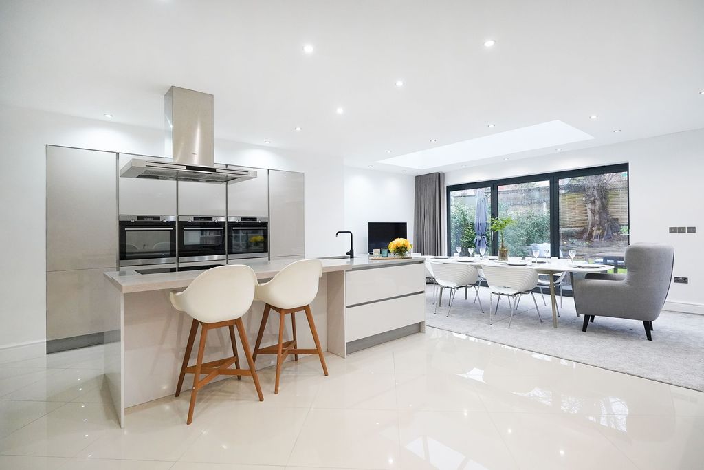 Additional image 7 of 5 bed detached house for saleBroomgrove Road, Sheffield S10