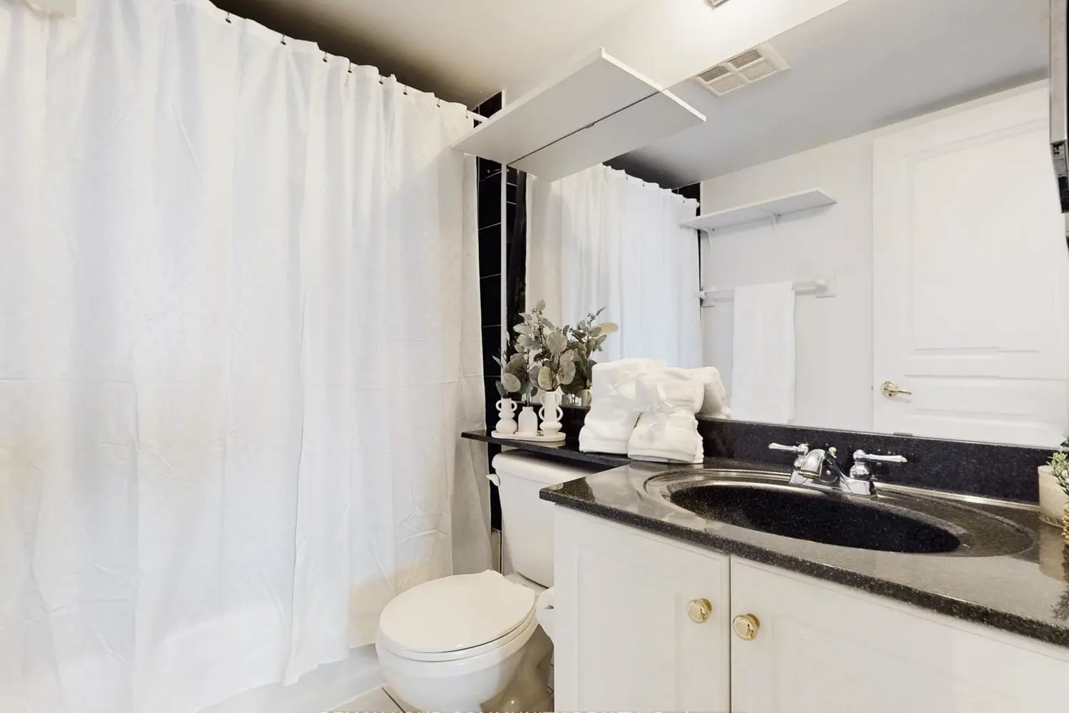 Additional image 19 of 19 Northern Heights Street 412