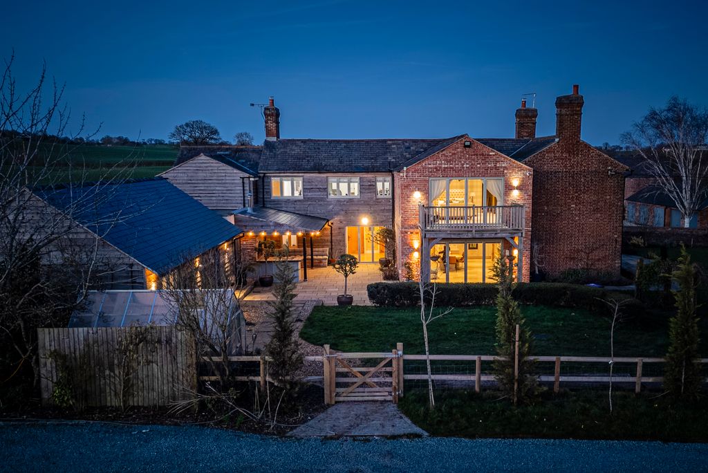 Additional image 2 of 7 bed detached house for saleYocking Gate Farm, Whitchurch SY13