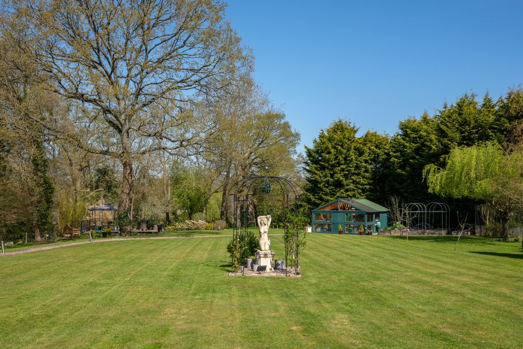 Additional image 21 of 5 bed detached house for saleSale Green, Worcestershire WR9