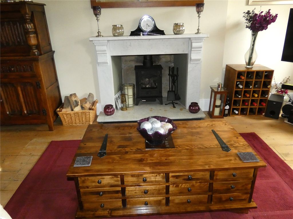 Additional image 4 of 3 bed flat for saleThe Square, Buxton, Derbyshire SK17