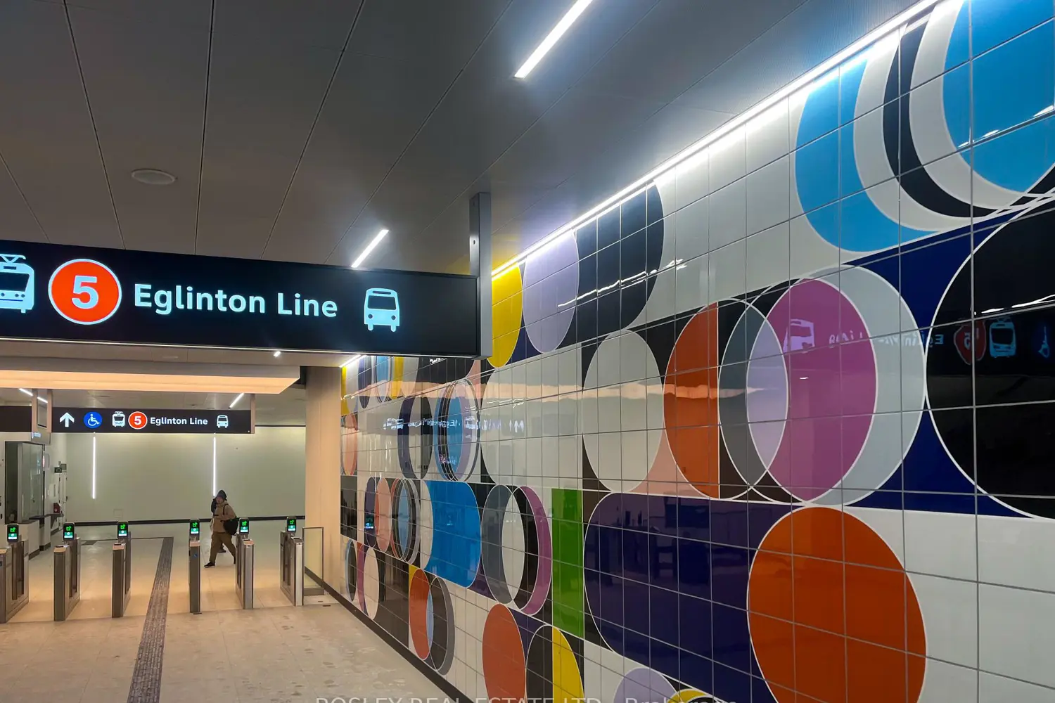 Additional image 19 of 10 Edgecliff Golfway 1411