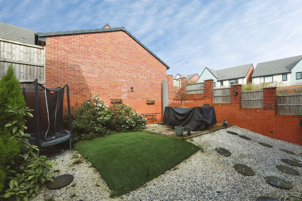 Additional image 18 of 5 bed detached house for saleJohn Wyatt Close, Bucknall, Stoke-On-Trent ST2