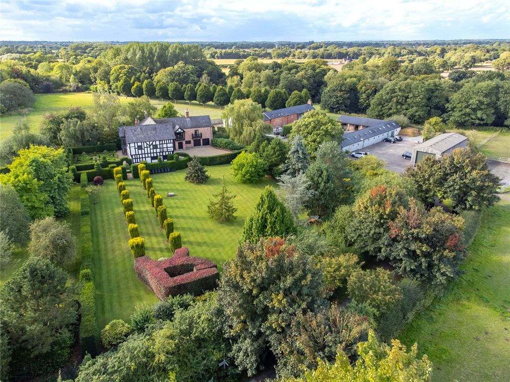 10 bed detached house for salePlumley, Knutsford, Cheshire WA16