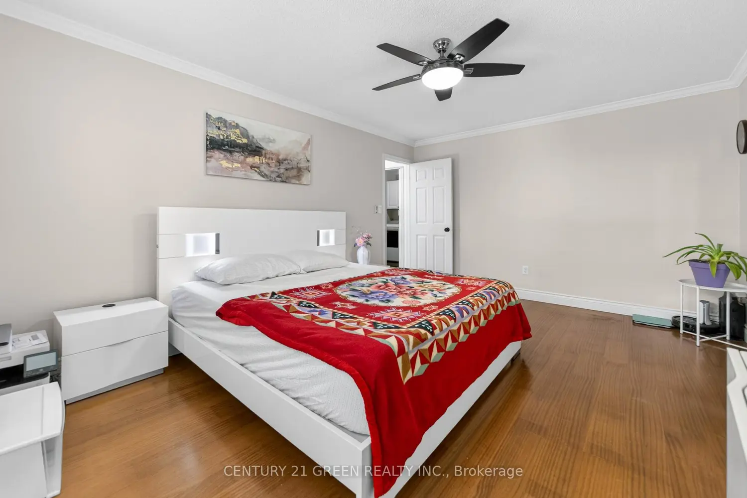 Additional image 9 of 1666 Allan Crescent