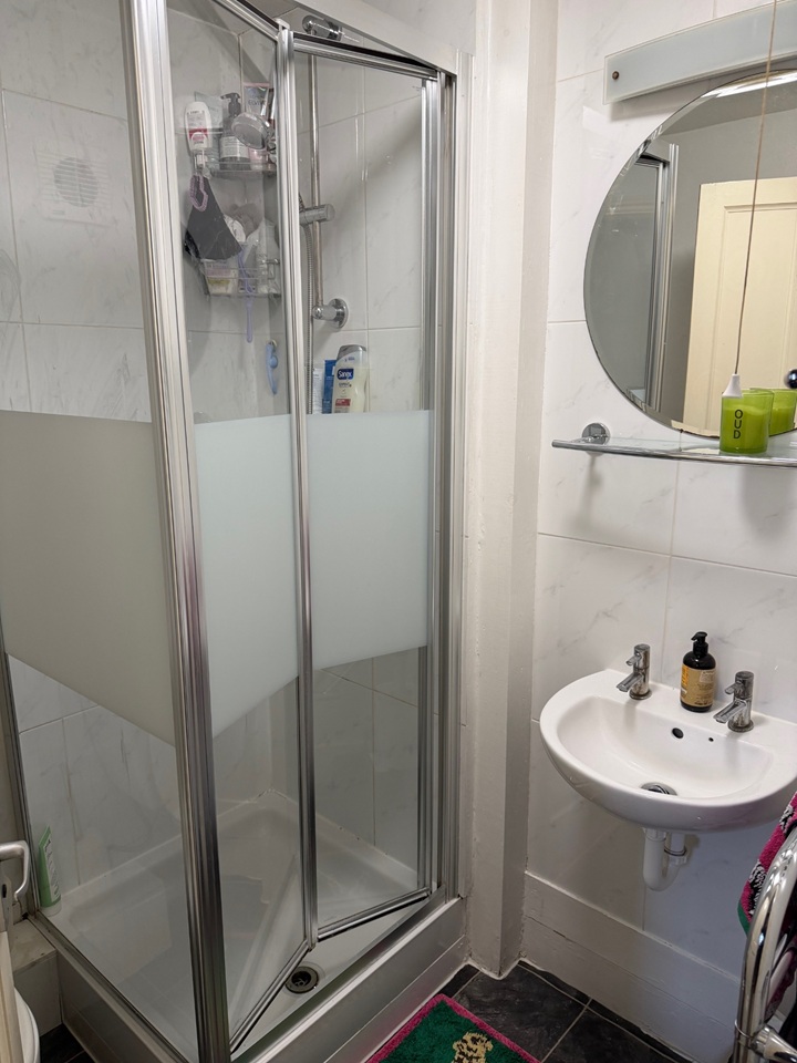 Additional image 7 of 4 Bed Terraced House, Eccles Road, SW11, N1 7GU