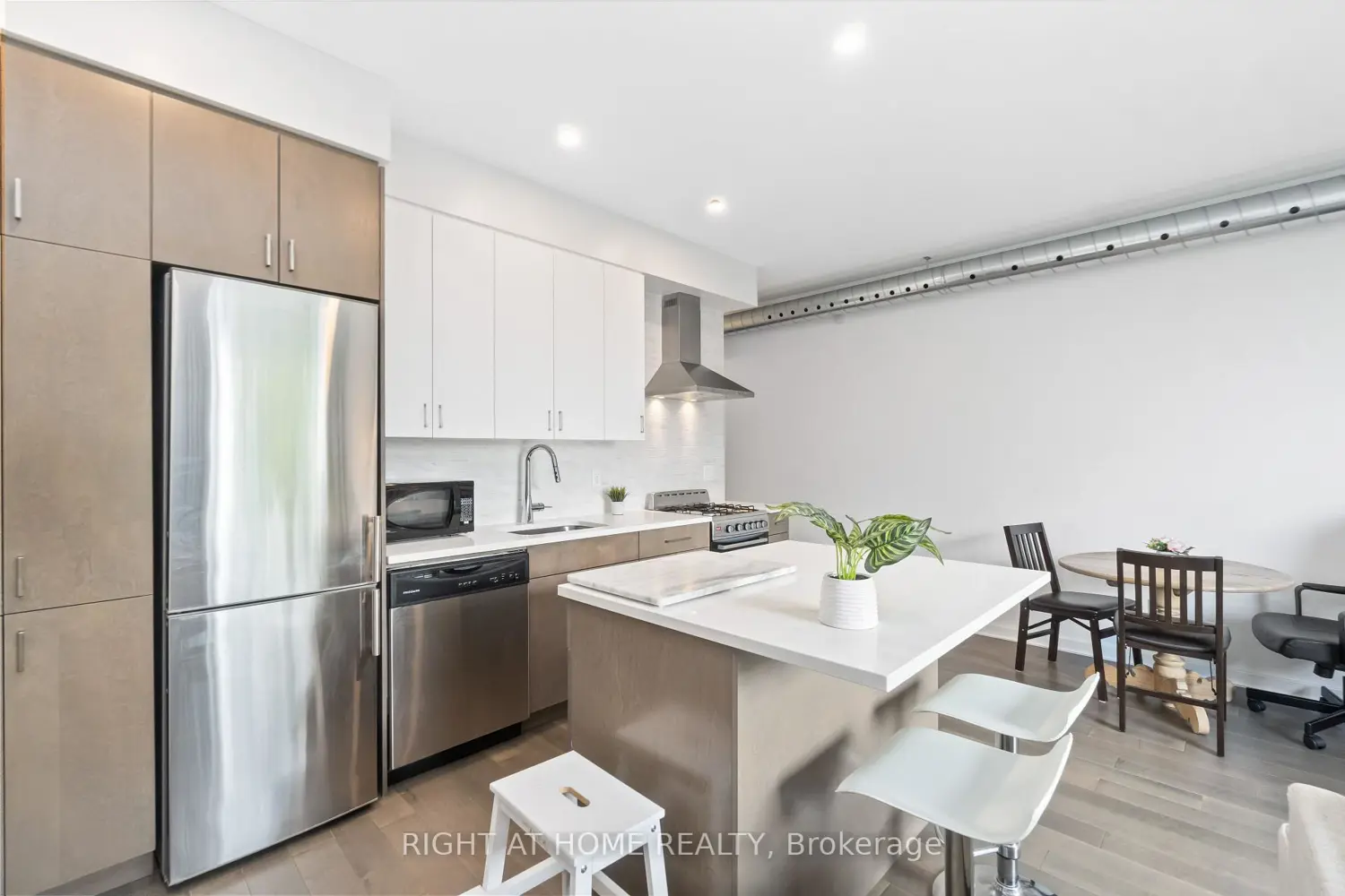 Additional image 6 of 22 Perkins Street 305, West Centre Town