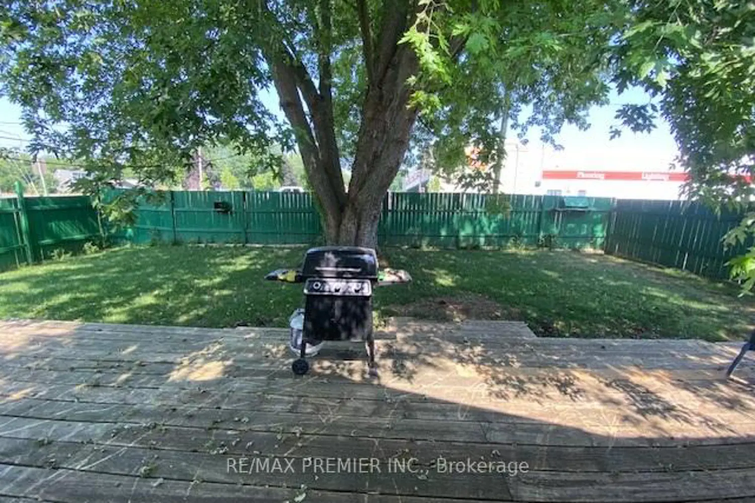 Additional image 19 of 2462 Rundle Road