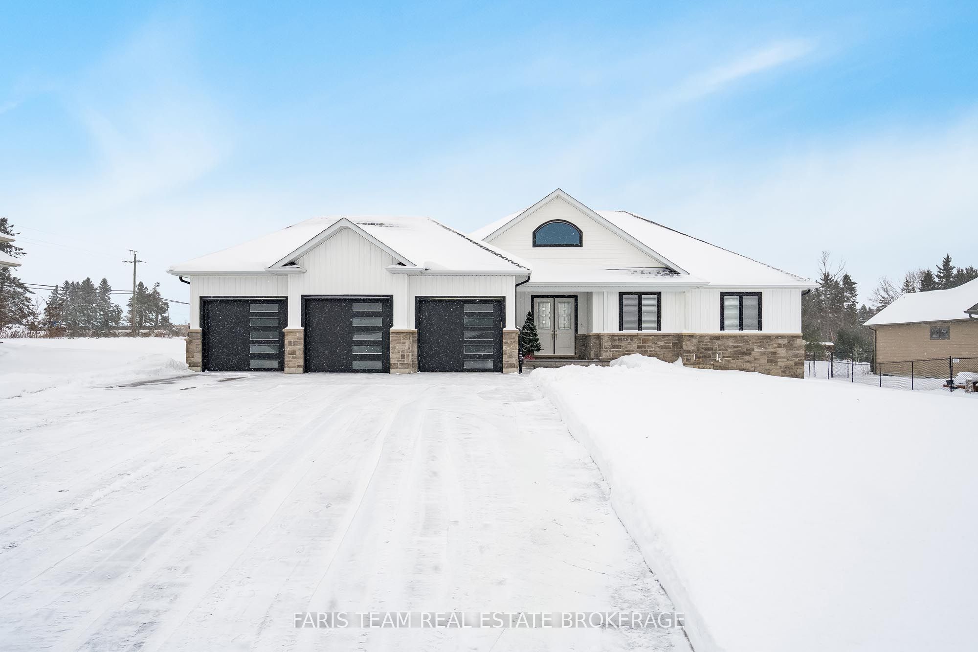 5 Breanna Boulevard, Oro-medonte, ON, L3V 6H2