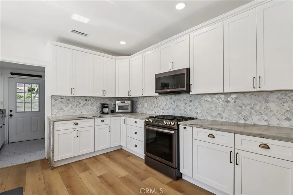 Additional image 63 of 230 S B St Unit 1, Tustin, CA 92780