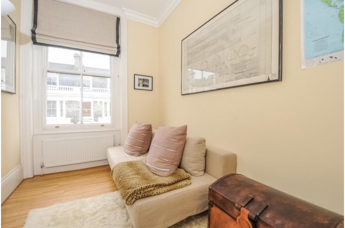 Additional image 6 of 2 Bed Flat, Stafford Terrace, W8, N1 7GU