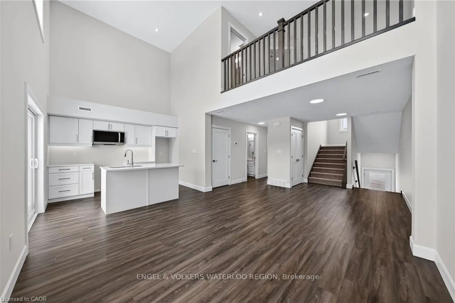 Additional image 5 of 3202 Vivian Line 45