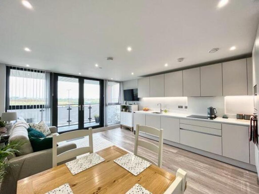 Additional image 4 of 2 bed flat for saleRest Bay, Porthcawl CF36