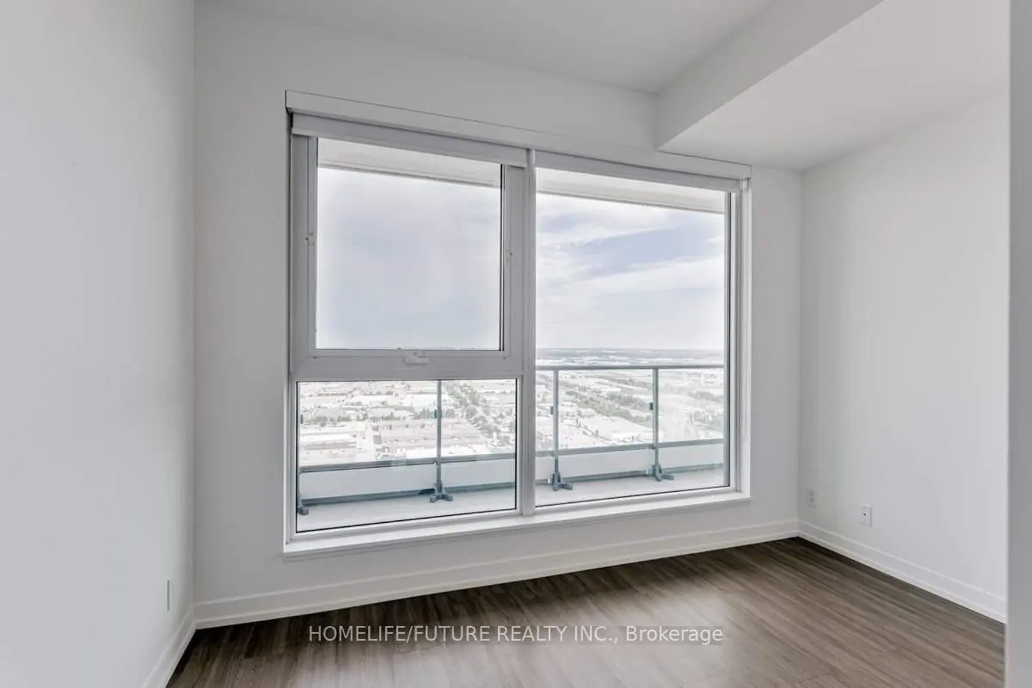 Additional image 16 of 898 Portage Parkway 3502