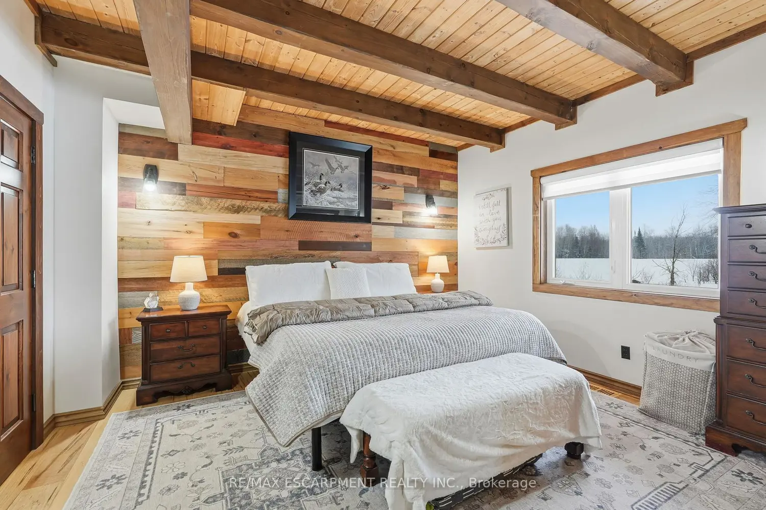 Additional image 11 of 124288 Southgate Road 12