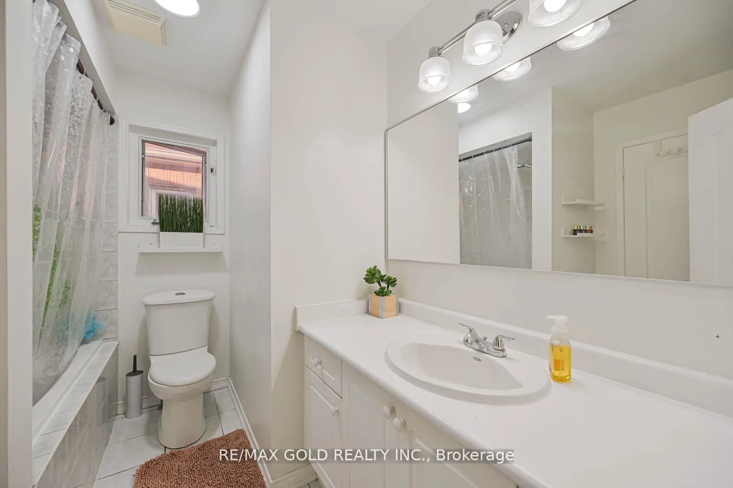 Additional image 14 of 34 Earth Star Trail