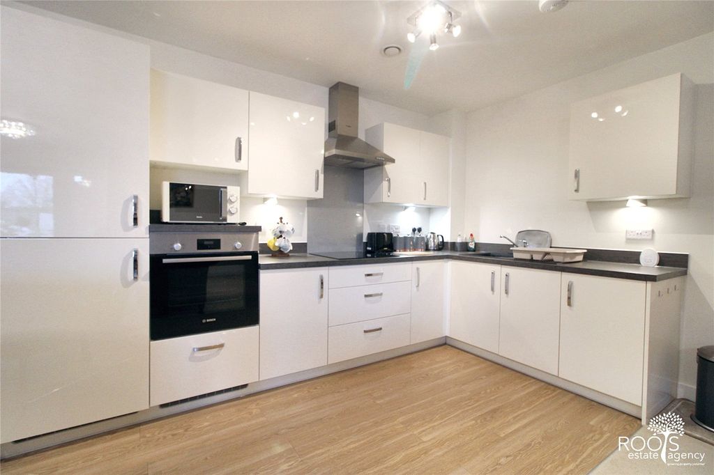 Additional image 4 of 1 bed flat for saleThatcham, Berkshire RG19
