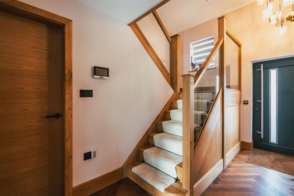 Additional image 6 of 4 bed detached house for saleStation Road, Hope, Hope Valley S33