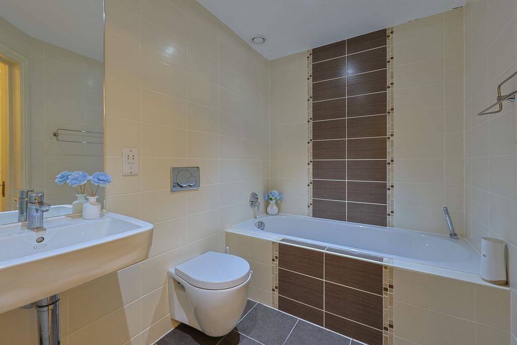 Additional image 16 of 2 bed flat for saleWest Hill, Oxted RH8