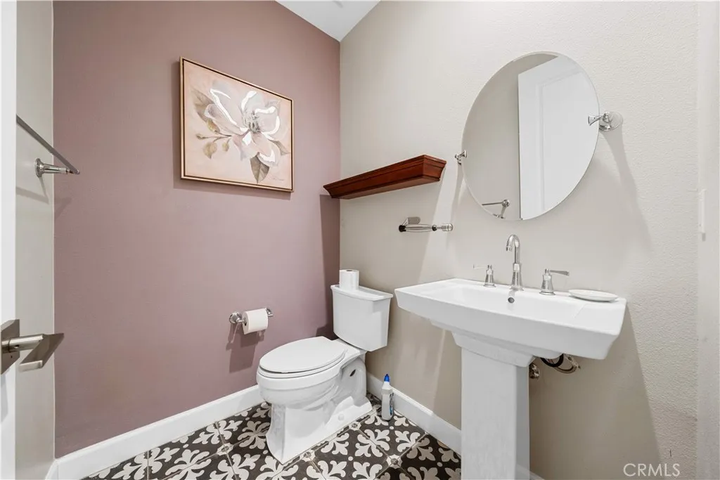 Additional image 9 of 114 Guinness, Irvine, CA 92620