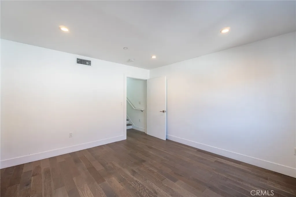 Additional image 17 of 6810 Simpson Ave Unit 2, North Hollywood, CA 91605